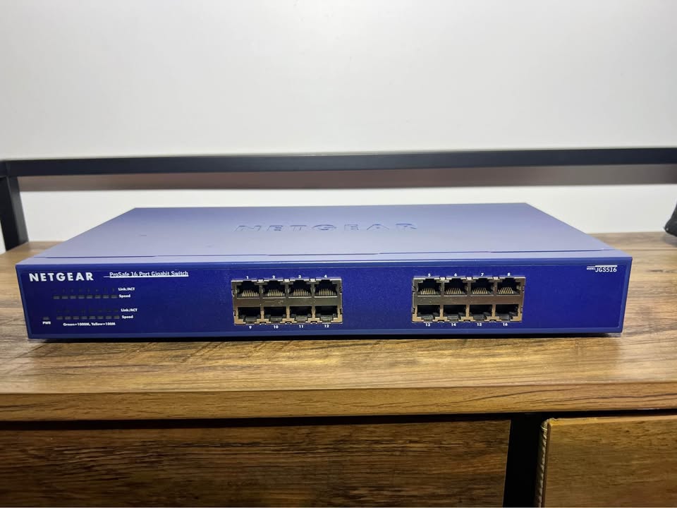Netgear 16port 1gbe switch - photo 2
