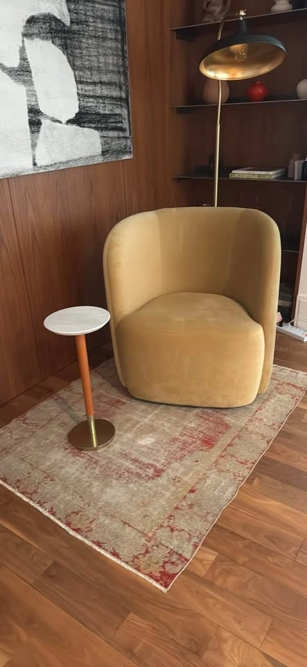Luxury Velvet Swivel Chair - Brand New - photo 2