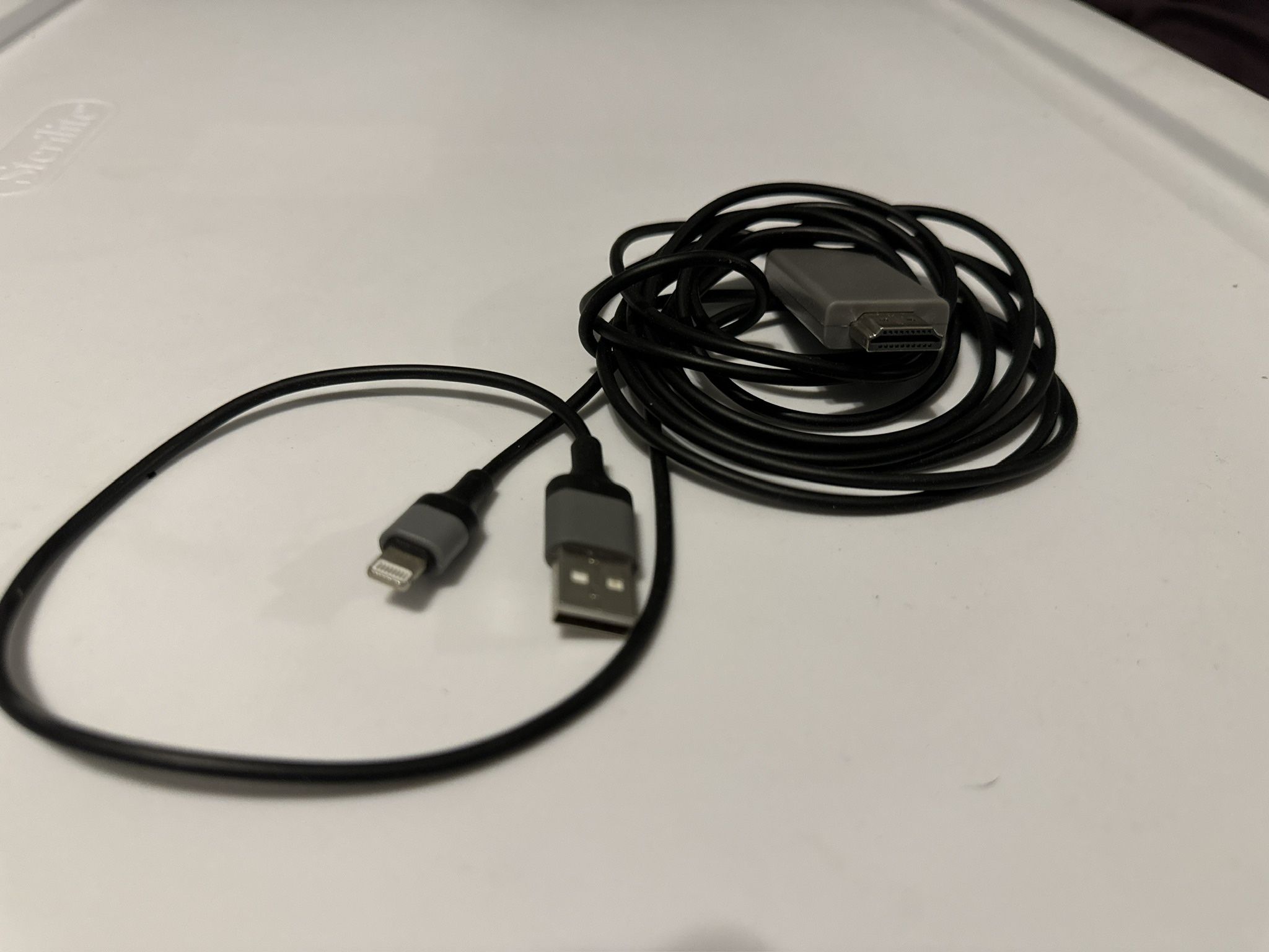 VARIOUS VIDEO/COMPUTER ADAPTERS - photo 3