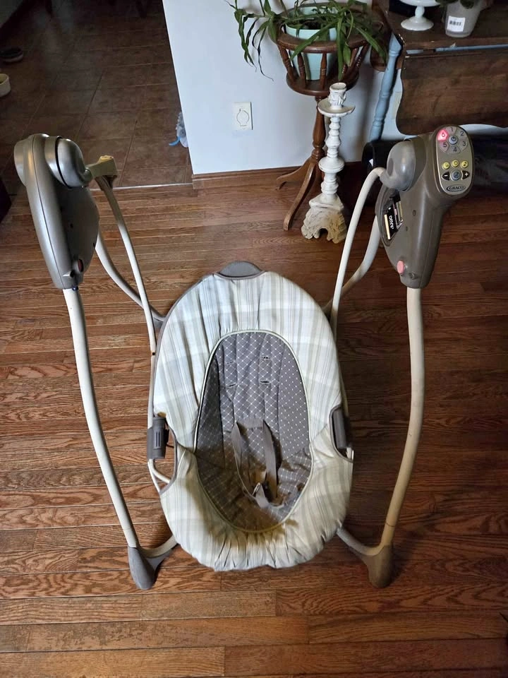 Graco Lovin' Hug Infant Swing