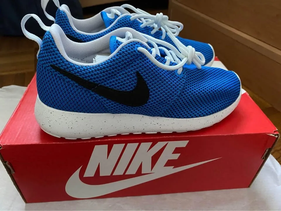 NIKE ROSHERUN (GS) - photo 3