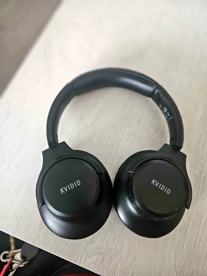 Very Comfy Headphones - 3 Day Playtime