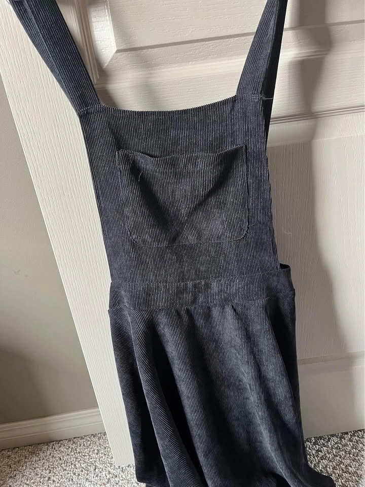 Ladies Tops And Dresses - size M