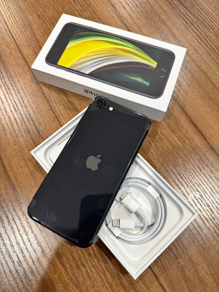 iPhone SE 2nd Gen 64GB Unlocked