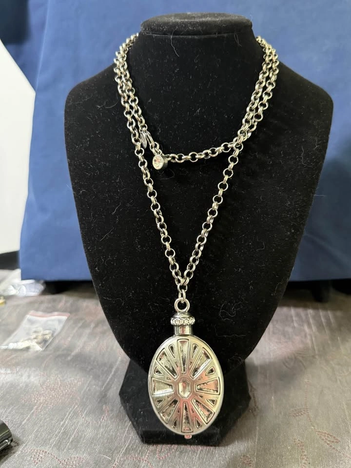 Beautiful Lia Sophia Statement Necklace - photo 2