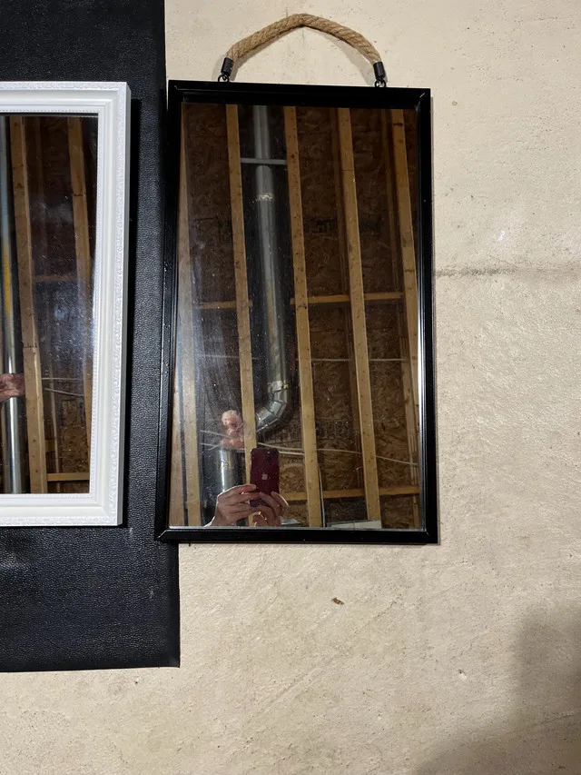 Set of 3 Hanging Mirrors image indicator(4)