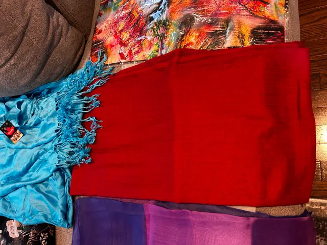 Scarves - Assorted image indicator(3)