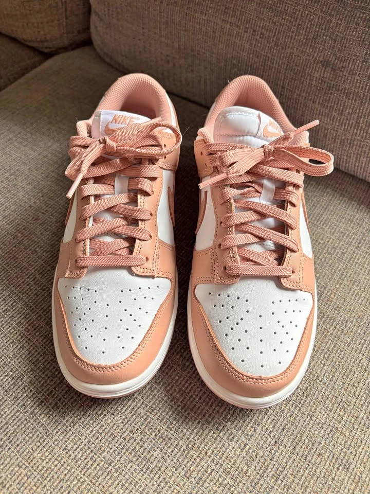 Nike Dunks Rose Gold