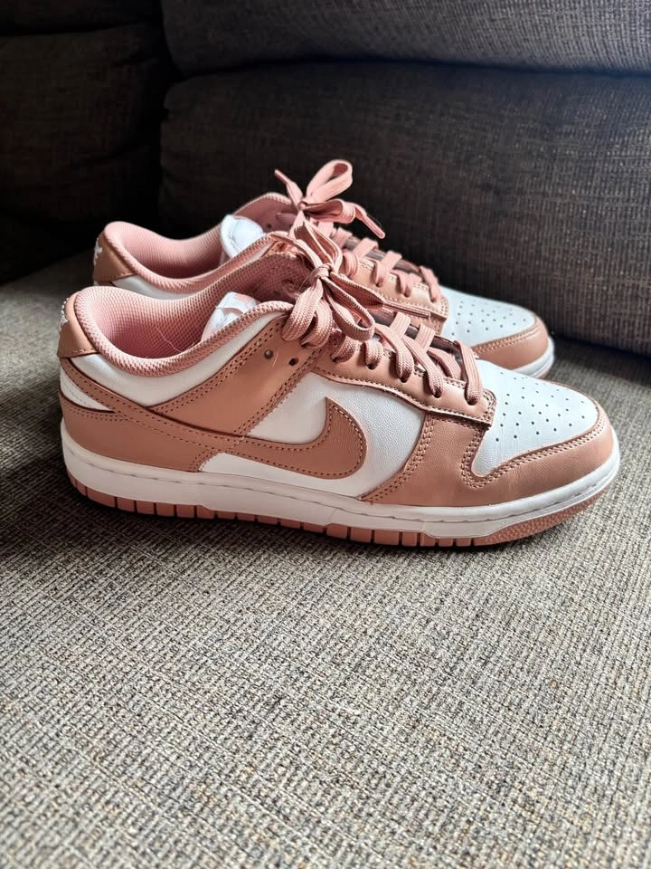 Nike Dunks Rose Gold - photo 3