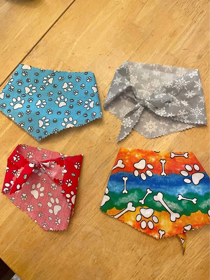 Cute Dog Bandanas - Paw Prints & Snowflakes - small