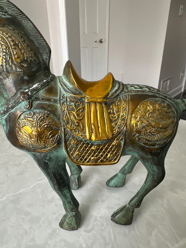 Chinese Tang Dynasty-style bronze horse statue - photo 3