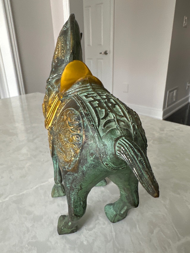 Chinese Tang Dynasty-style bronze horse statue - photo 5