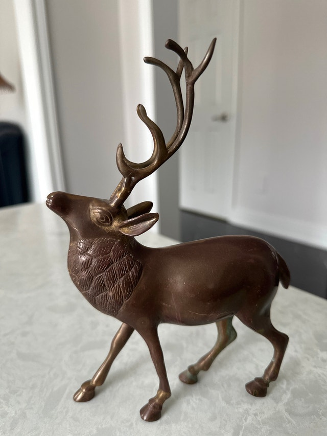 Solid brass VTG deer figurine, stag or reindeer