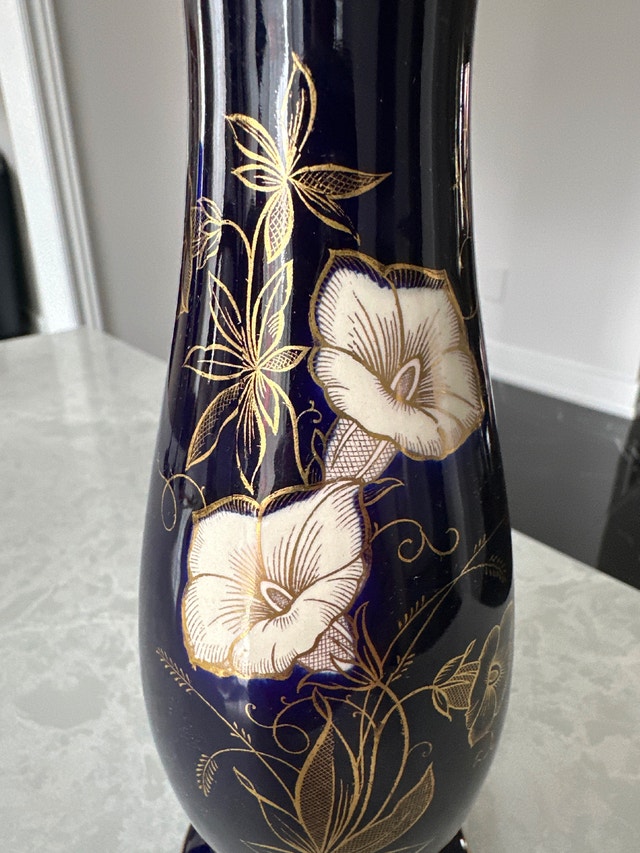 Limburg Vintage German Echt Cobalt Porcelain Vase - photo 2