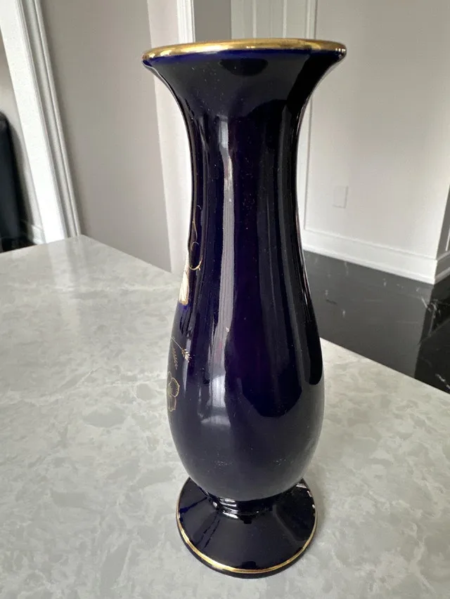 Limburg Vintage German Echt Cobalt Porcelain Vase - photo 3