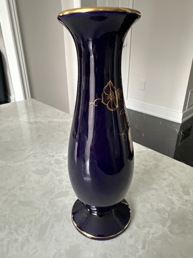 Limburg Vintage German Echt Cobalt Porcelain Vase - photo 4