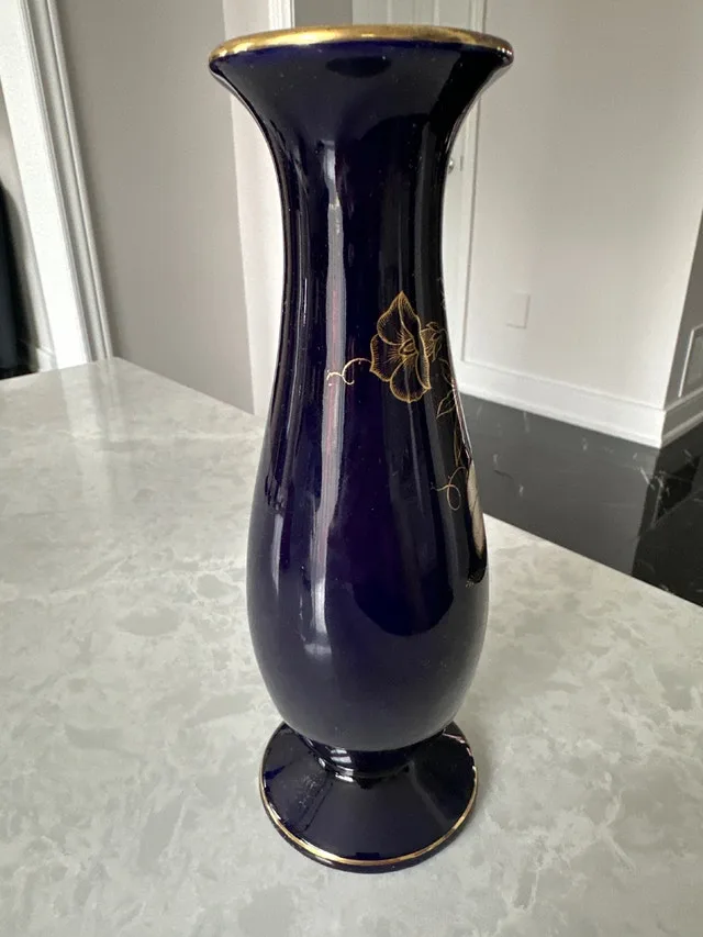 Limburg Vintage German Echt Cobalt Porcelain Vase - photo 4