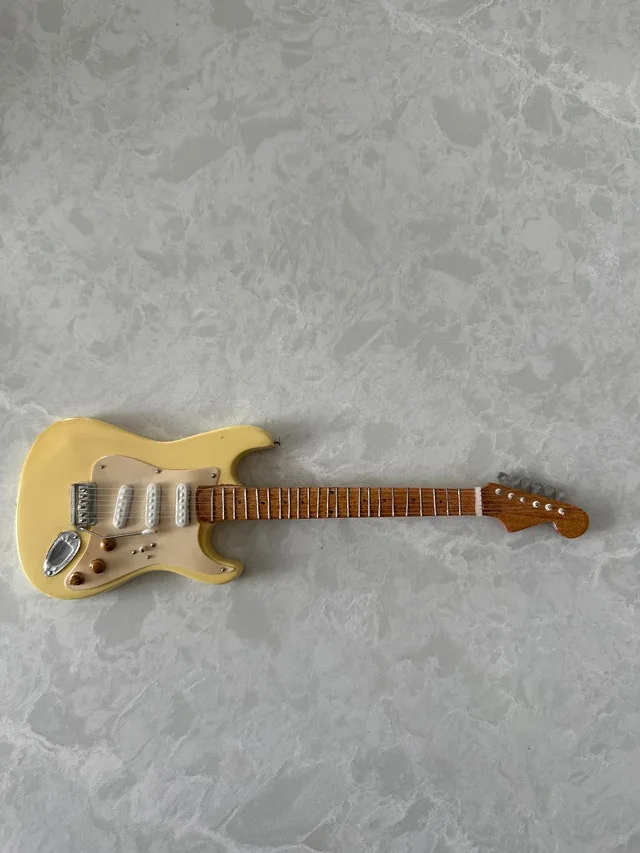Miniature Fender Stratocaster Replica Guitar