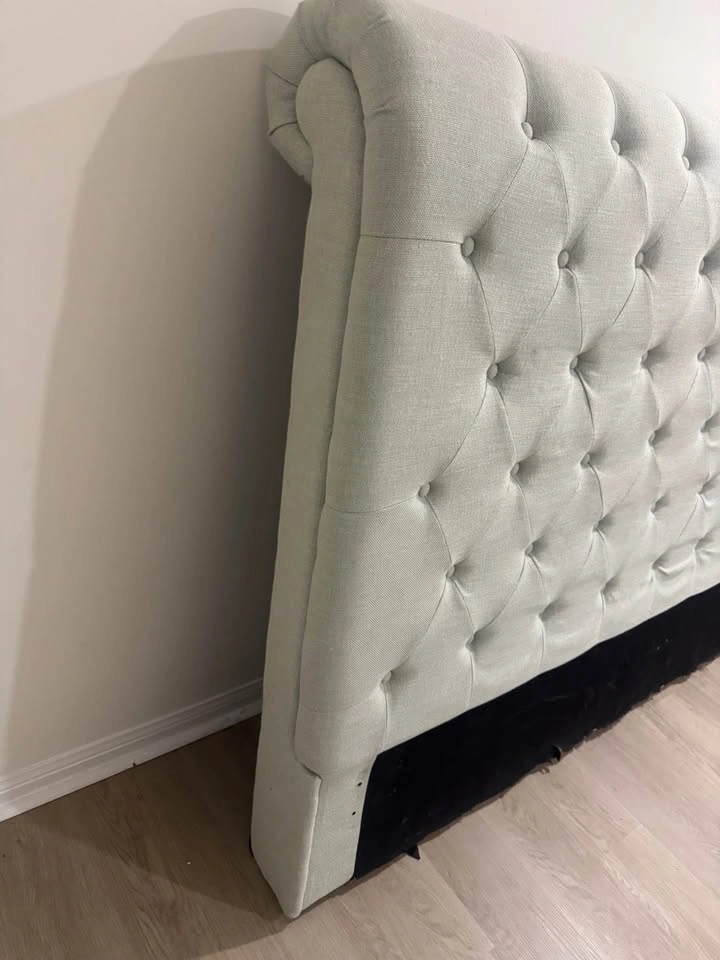 Beautiful light grey tufted Queen Sized Headboard - photo 3