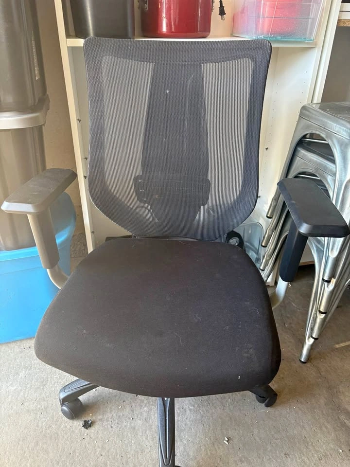 Comfortable Office Chair with Back Support