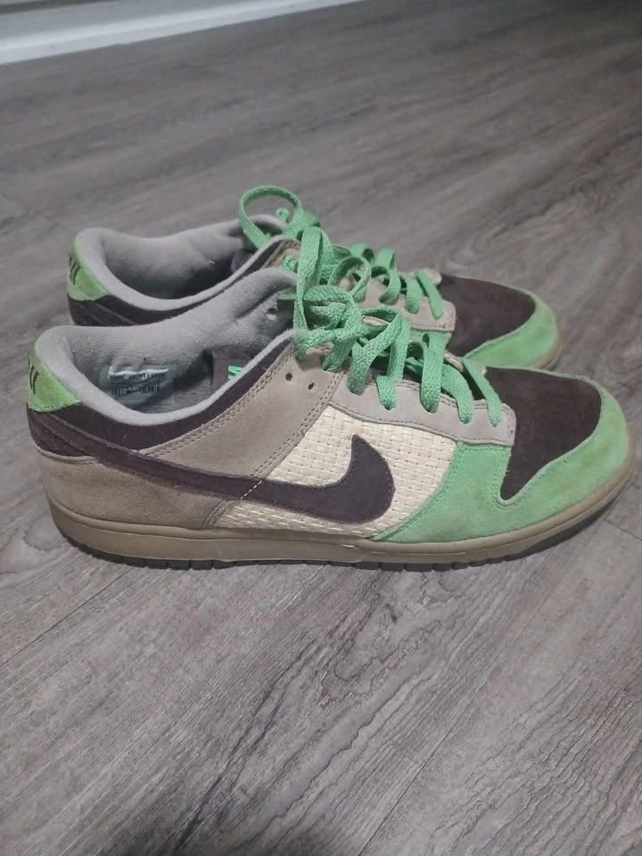 Nike Dunks Low - kickshawaii "aloha" Size 10 - photo 2