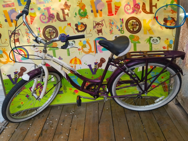 Schwinn Women's Sanctuary 7 Cruiser Bike, 26-in