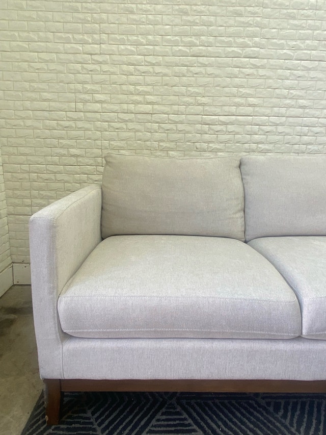 FREE DELIVERY Thomasville Sectional And Ottoman - photo 4