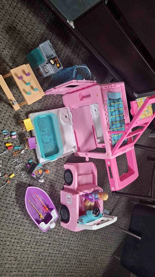 3 in 1 Barbie Camper with Bonus Barbie - South Oshawa