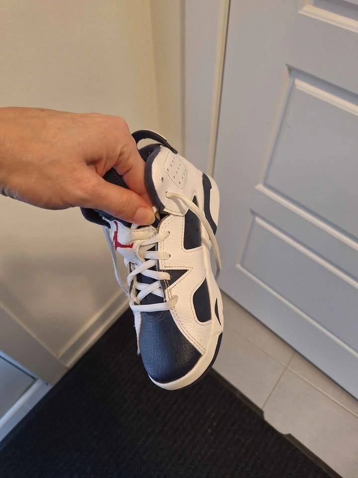 Air Jordan 6's USA kids size 12C - photo 2