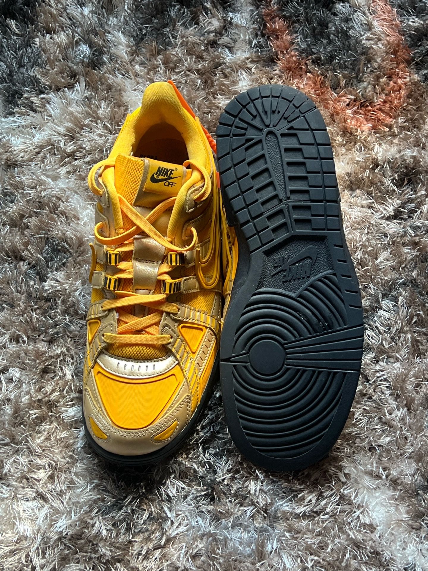 Off-White Rubber Dunk Gold – Size 10 - photo 3