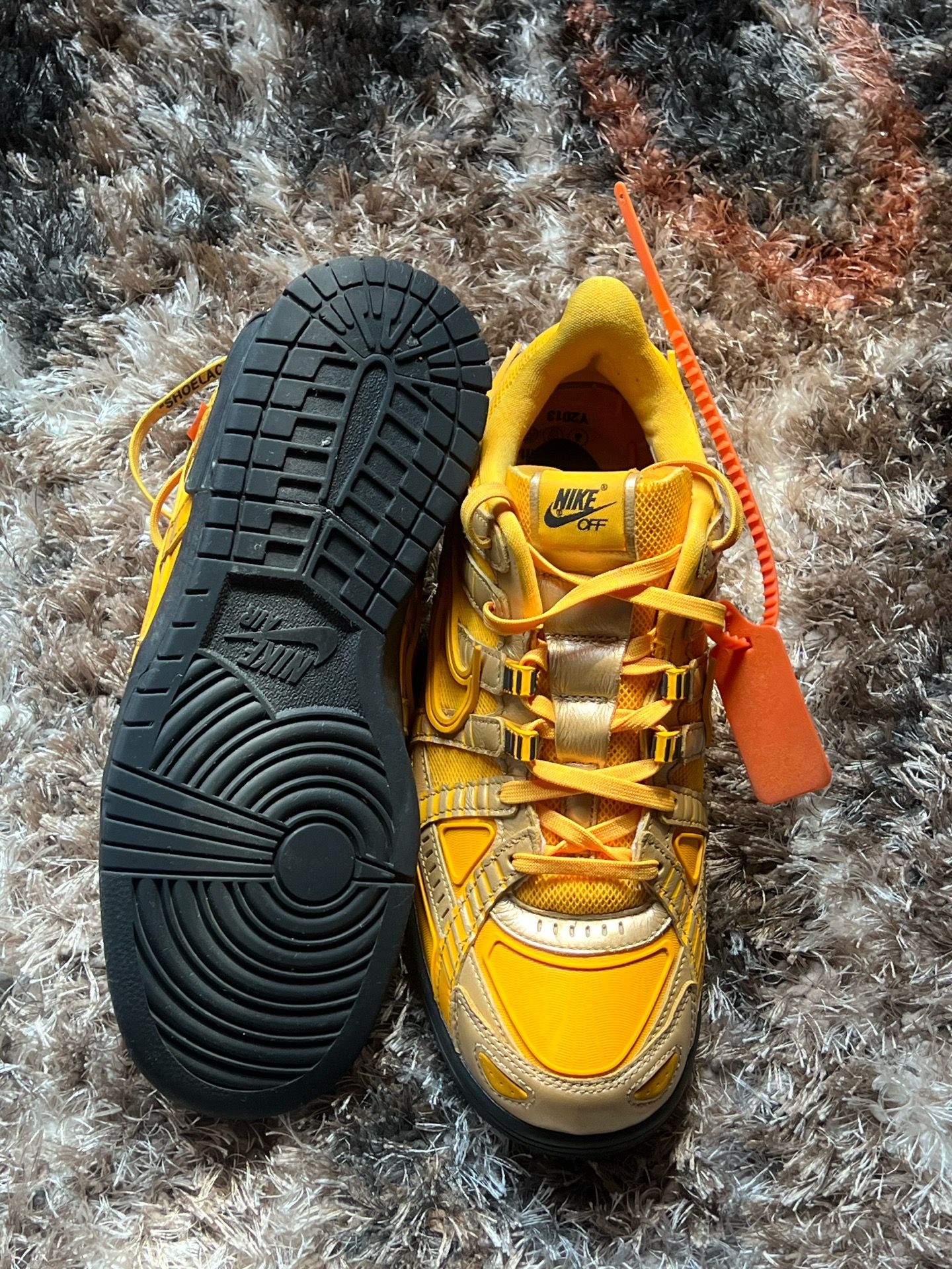 Off-White Rubber Dunk Gold – Size 10 - photo 4