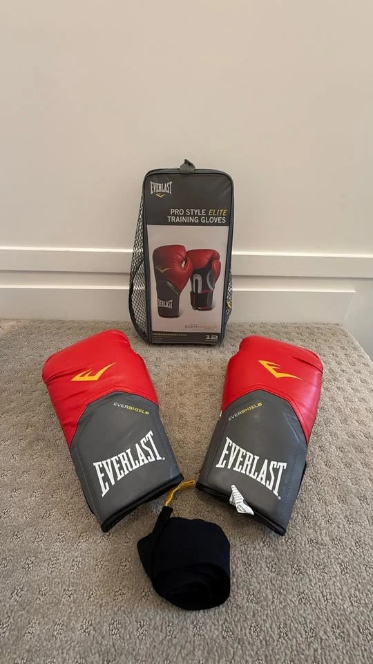 Everlast Pro Style Elite Training Gloves (12 oz) - photo 2