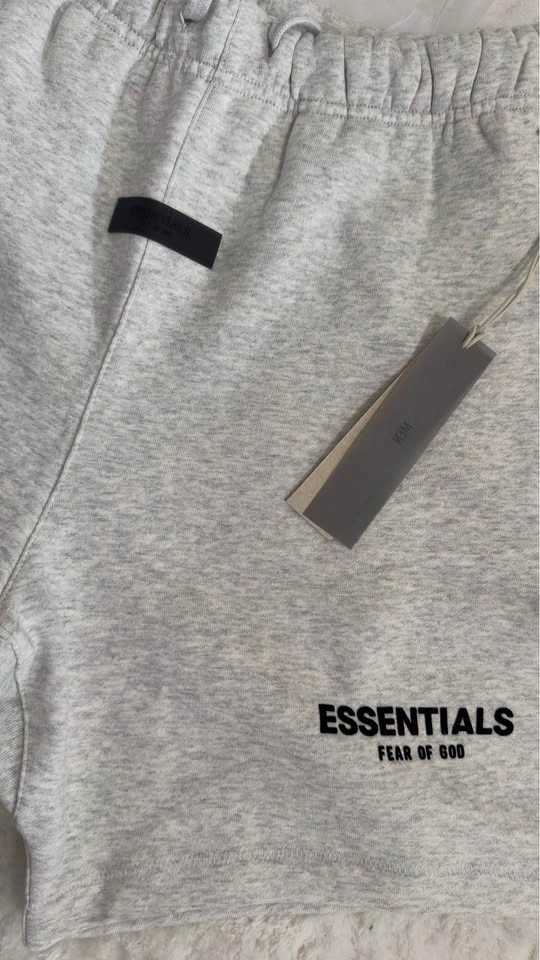 Essentials Shorts - size xs - photo 2