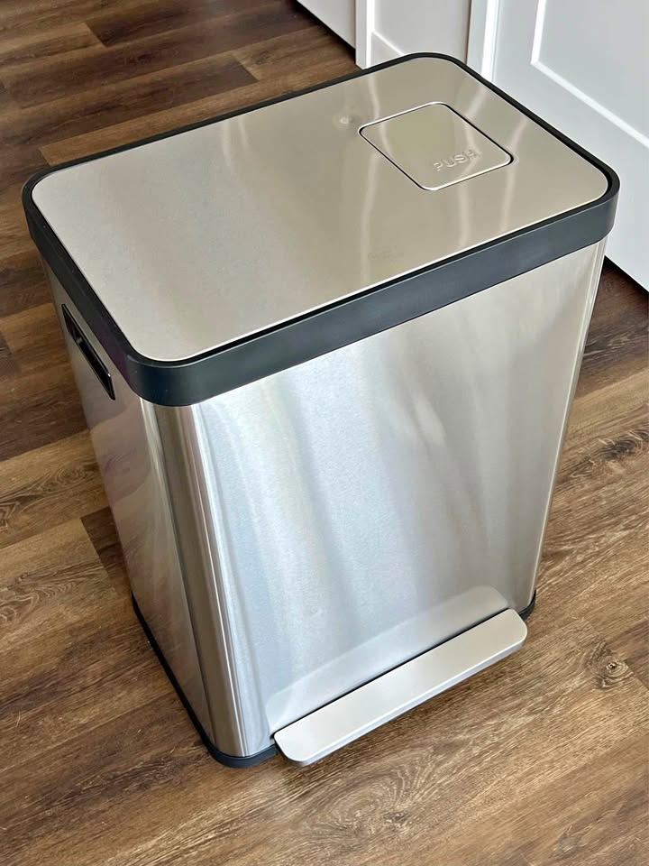 Trash & recycling can • 19gal, 70L • Stainless steel