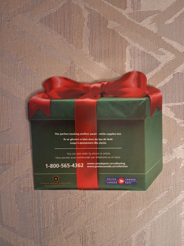 2007 Royal Canadian Mint Holiday & NHL Coin Set Collector flyer - photo 3