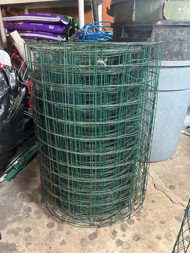 Everbilt Green Vinyl-Coated Welded Wire Netting Fence - photo 4
