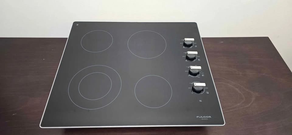 24" Fulgor Milano 300 Series Electric Cooktop - Display Model - photo 4