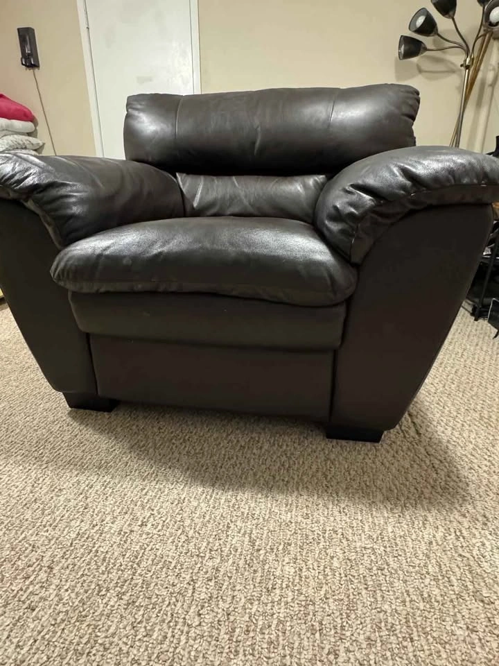 Sofa & Chair - photo 2