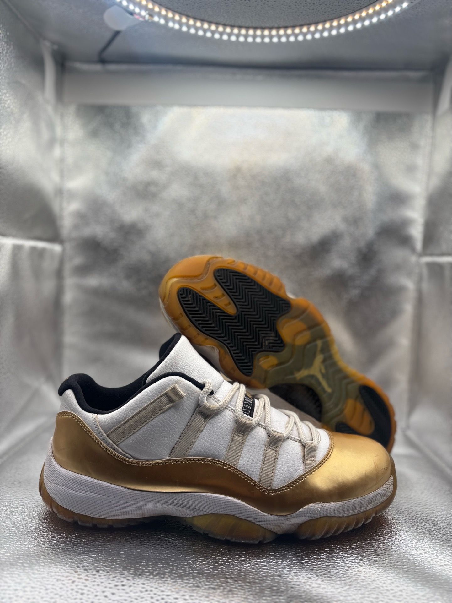 Air Jordan 11 Low Closing Ceremony Size 12