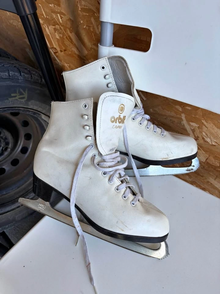 Vintage Orbit Figure Skates