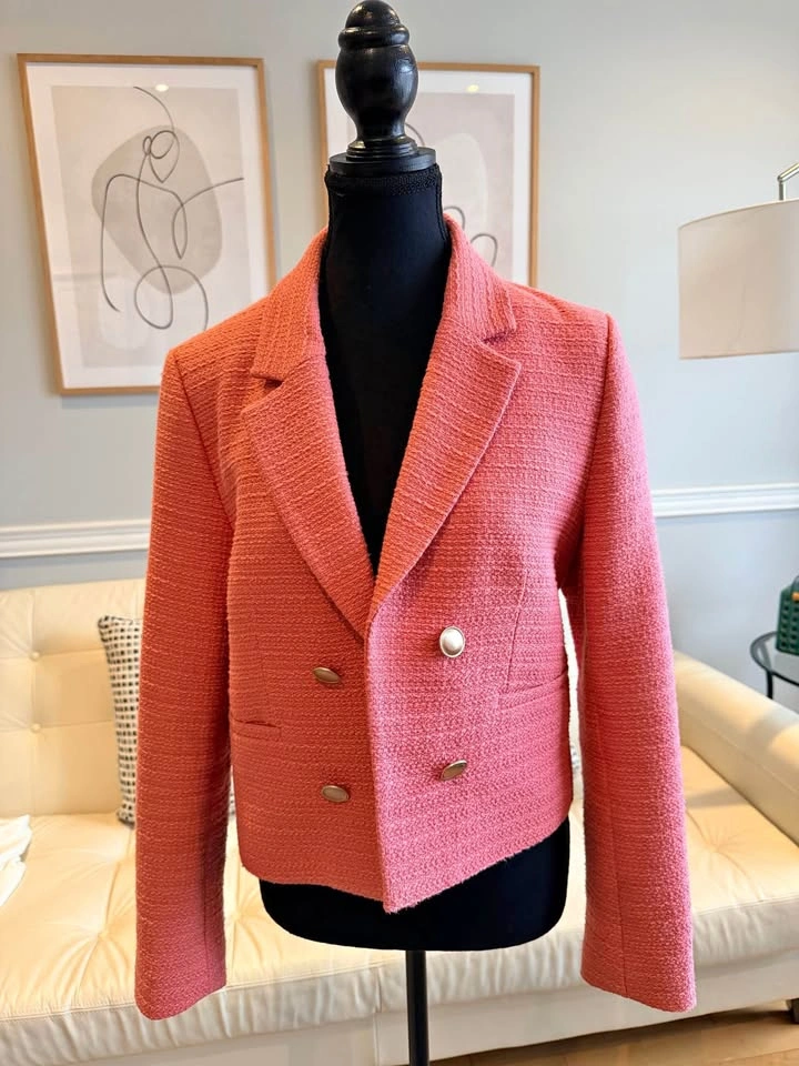 Bouclé texture jacket