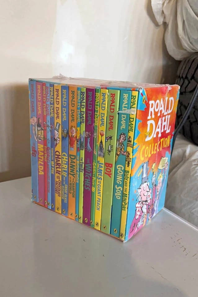 Roald Dahl 16-Book Collection