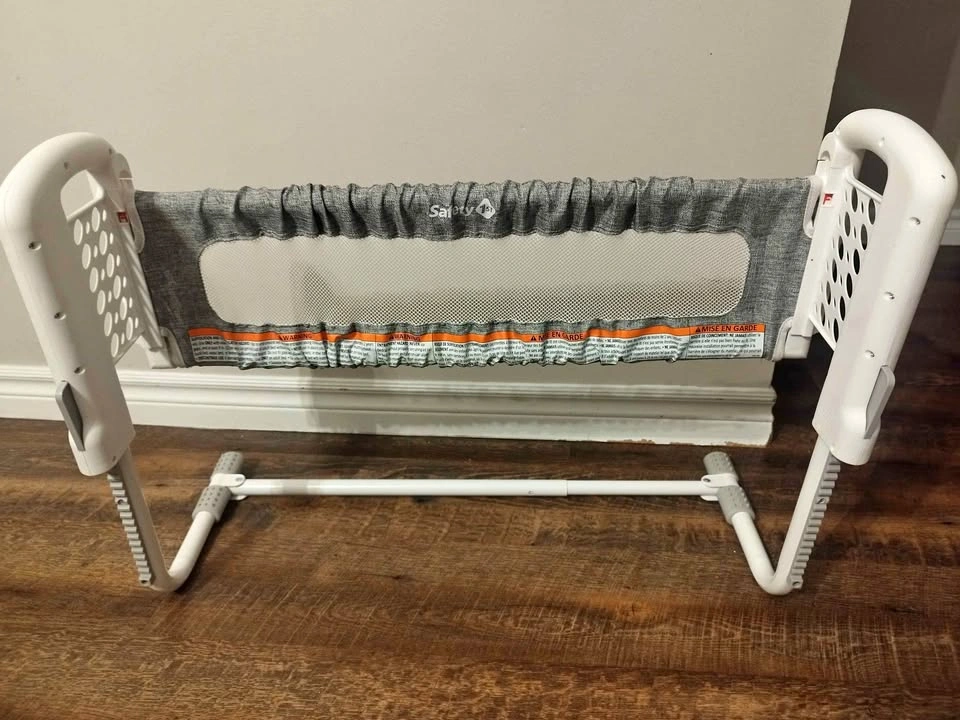 Safety 1st Top of Mattress Bedrail