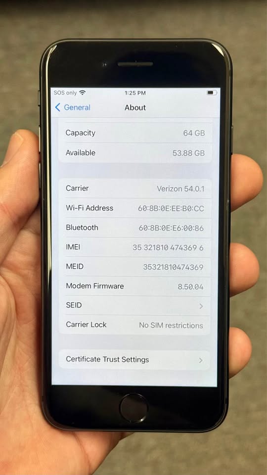 iPhone 8 64GB Unlocked - photo 4