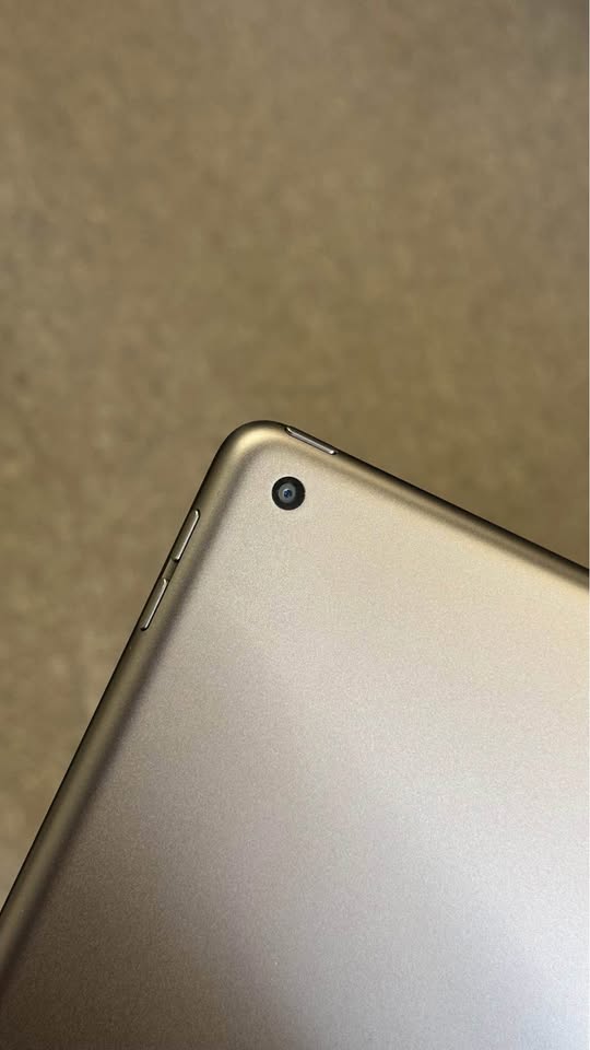 Apple iPad 7 32GB WiFi - photo 3