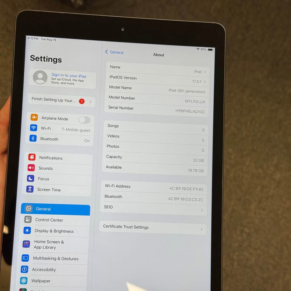 Apple iPad 8 32GB WiFi - photo 2