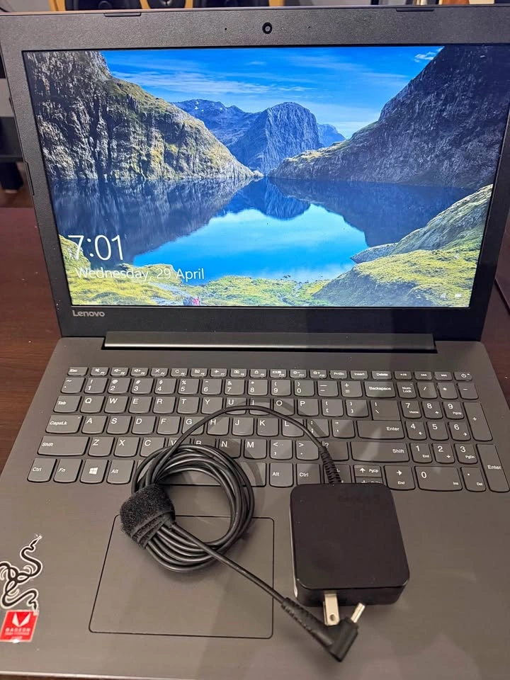 Leno Ideapad 330