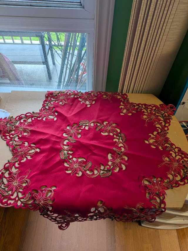 Red Floral Design Tablecloth - New