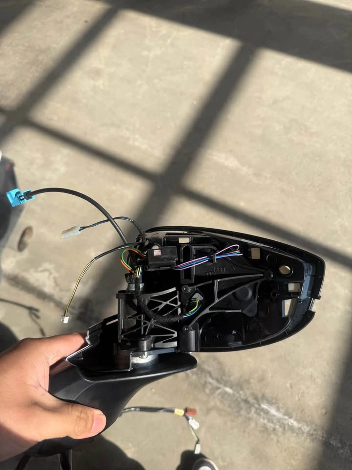 2022 Mazda3 Side Mirror Assembly - photo 2