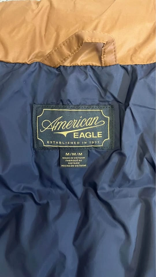 American Eagle Puffer Vest - Brown, Size M - photo 2